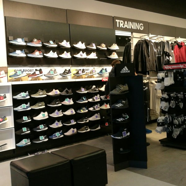 Adidas Originals Store - Downtown Vancouver - BC