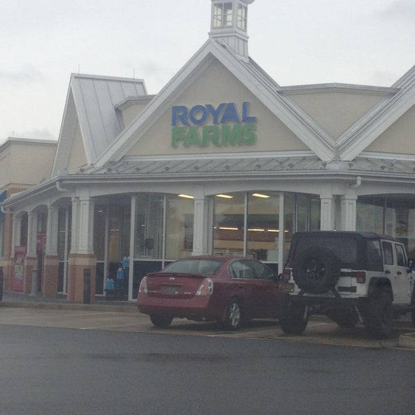 Royal Farms Gas Station in Newark