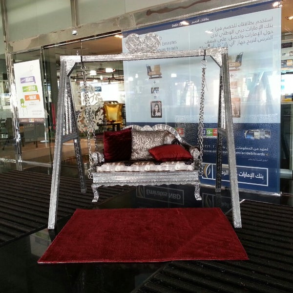 Pan Emirates Home Furnishing Magasin d'ameublement/de décoration