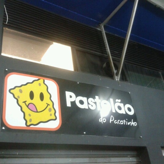 Photo taken at Pastelão do Pacotinho by Rachel F. on 4/7/2013