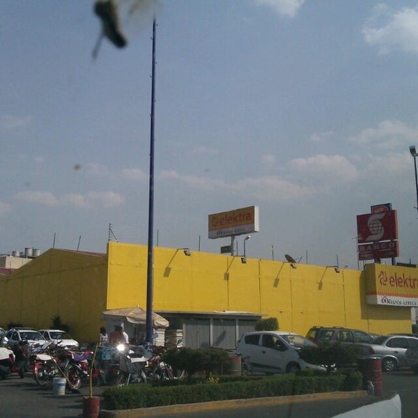 Plaza Jardines Tultitlan De Mariano Escobedo San Pablo De Las