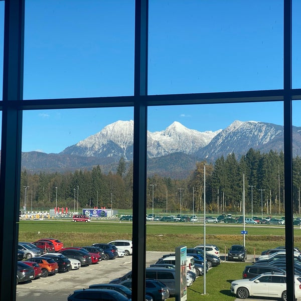 Photo taken at Ljubljana Jože Pučnik Airport (LJU) by Burcu💫 on 11/15/2023