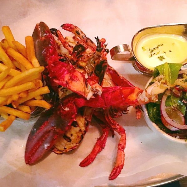 10/10/2015 tarihinde Niña D.ziyaretçi tarafından Burger &amp; Lobster'de çekilen fotoğraf
