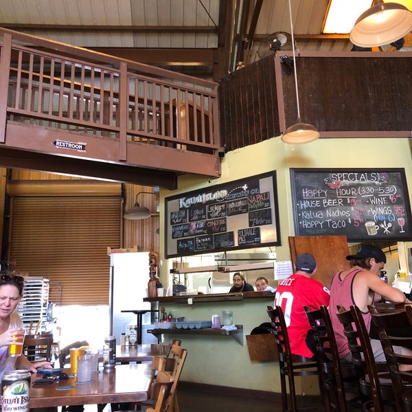 Photo taken at Kauai Island Brewery &amp; Grill by I Z. on 10/28/2019