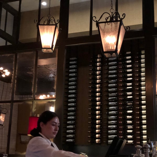 4/4/2019 tarihinde I Z.ziyaretçi tarafından Chicago Firehouse Restaurant'de çekilen fotoğraf