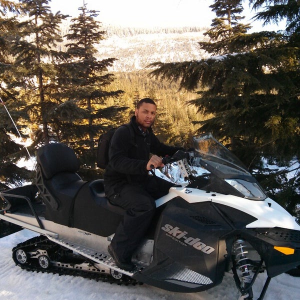 Photo taken at Canadian Wilderness Adventures by Leonard B. on 2/20/2013