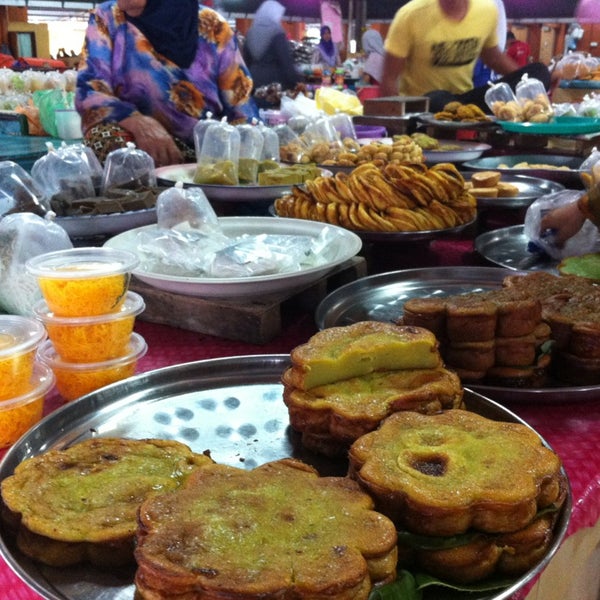 Things To Do In Kuala Terengganu China Town Temples Flying Kites
