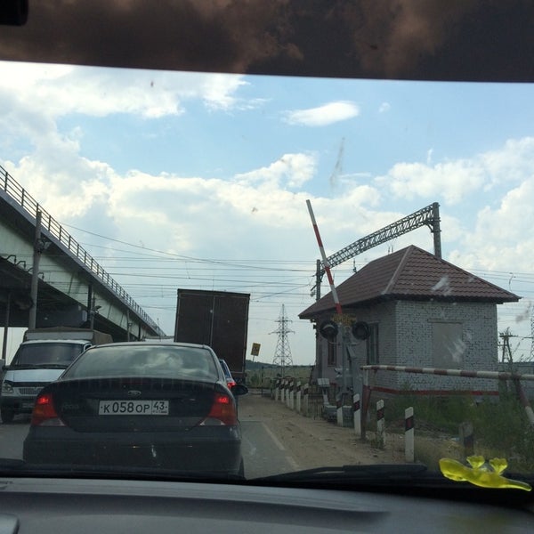 белый переезд