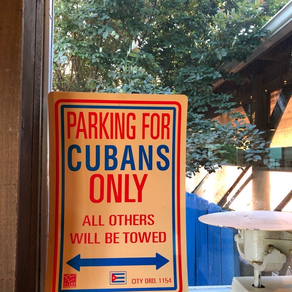 Photo prise au The Crazy Cuban par David F. le5/16/2019