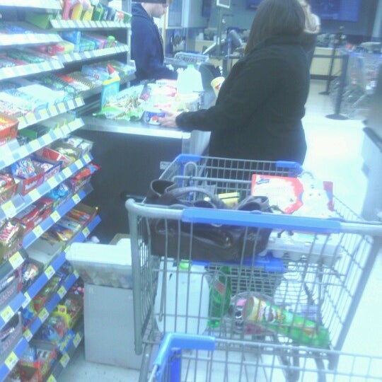 Walmart Supercenter Brooklyn Park, MN'da fotoğraflar