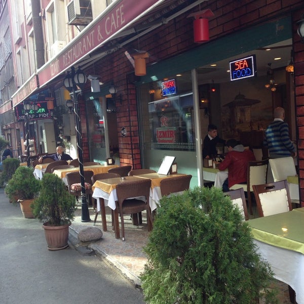 3/6/2014에 Мур М.님이 Anatolia Restaurant İzmir Cafe Restaurant에서 찍은 사진