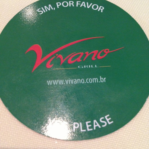 Photo prise au Vivano Steakhouse par Lenice C. le4/20/2013