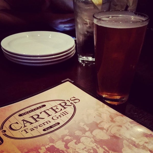 รูปภาพถ่ายที่ J. Carter&#39;s Tavern Grill โดย Mark K. เมื่อ 7/7/2014