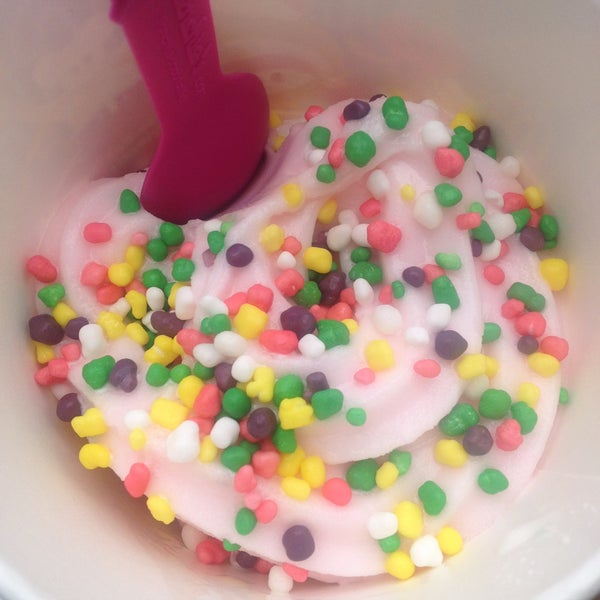 Menchie's Frozen Yogurt (Now Closed) Frozen Yogurt Shop in Knoxville