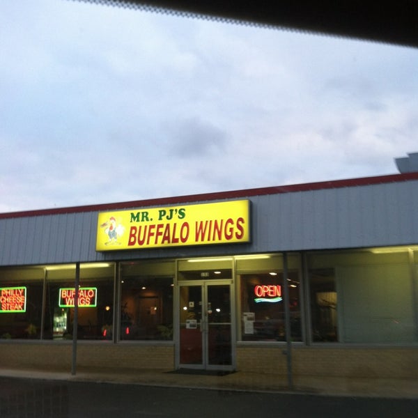 Suzie's Wings and Deli 7 tips