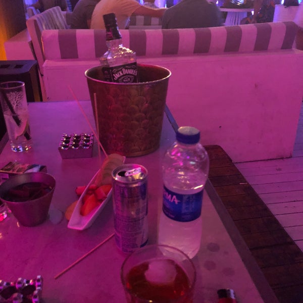 Foto tomada en Mojito Lounge &amp; Club  por Ömer B. el 9/5/2018