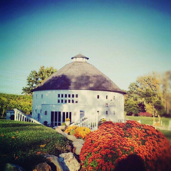 Round Barn Winery, Distillery & Brewery Estate - Baroda, MI