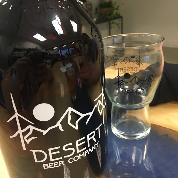 Foto tirada no(a) Desert Beer Company por Hils M. em 7/13/2019