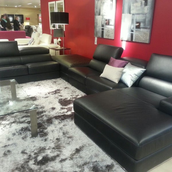 Nick Scali Furniture 21 Barrier St.