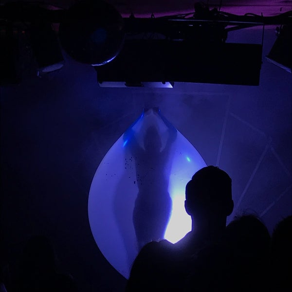 Das Foto wurde bei The McKittrick Hotel von Jack C. am 3/17/2018 aufgenommen