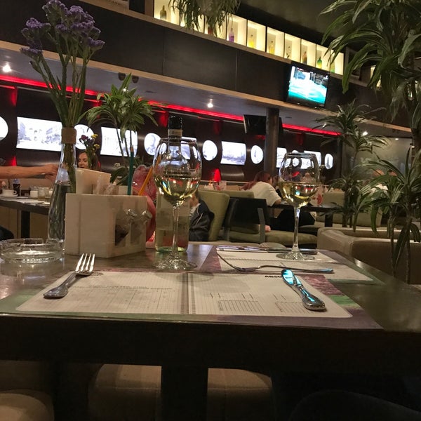Photo taken at City Garden Restaurant &amp; Lounge by Ali kemal D. on 7/8/2019