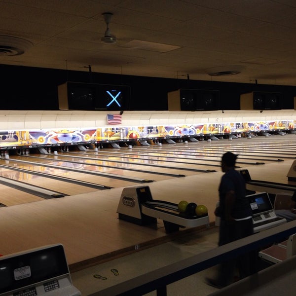 Town And Country Lanes 3 tips from 181 visitors