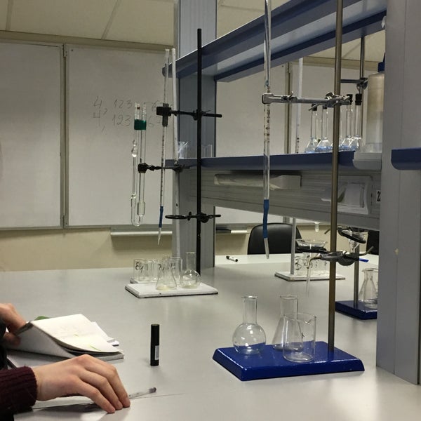 набор master iq² магнетизм. большая лаборатория более 80 опытов. набор master iq² лаборатория экспериментов. лаборатория 6. логотип lab candel.