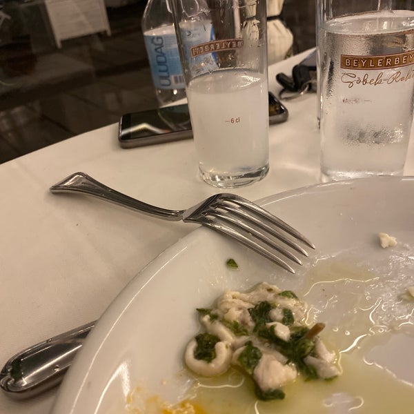 Foto scattata a Hilmi Restaurant da Ahmet Ç. il 1/6/2022