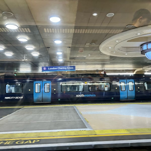 Photo taken at Charing Cross Railway Station (CHX) by Felix N. on 2/18/2024