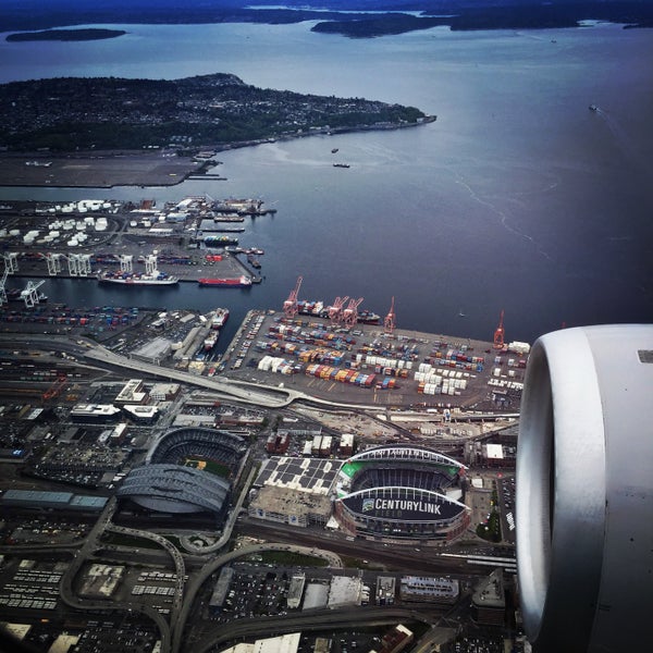 Photo taken at Seattle-Tacoma International Airport (SEA) by Jeremy T. on 4/27/2015