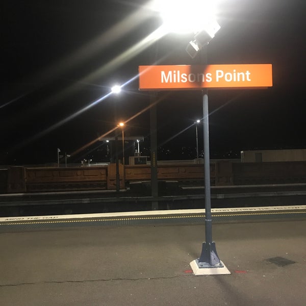 Photo taken at Milsons Point Station by Alan C. on 6/24/2018