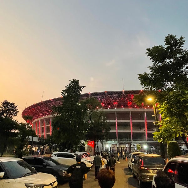 Photo taken at Gelora Bung Karno Stadium by Haiqal R. on 7/21/2023