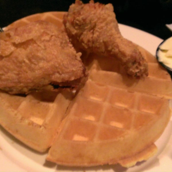 AMAZING CHICKEN AND WAFFLES!!