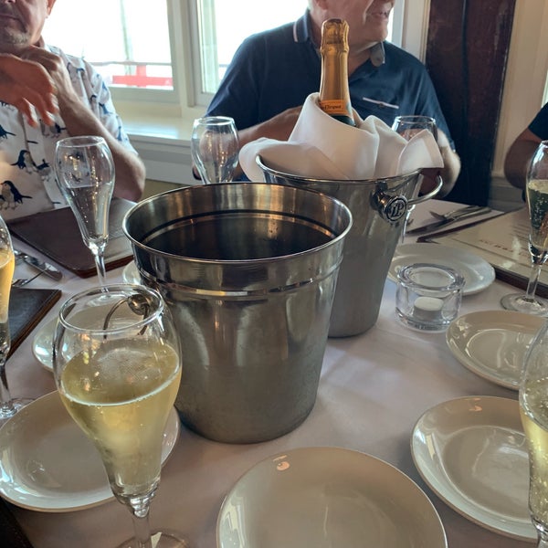 Foto tomada en The Red Inn &amp; Restaurant  por Mark W. el 7/24/2019