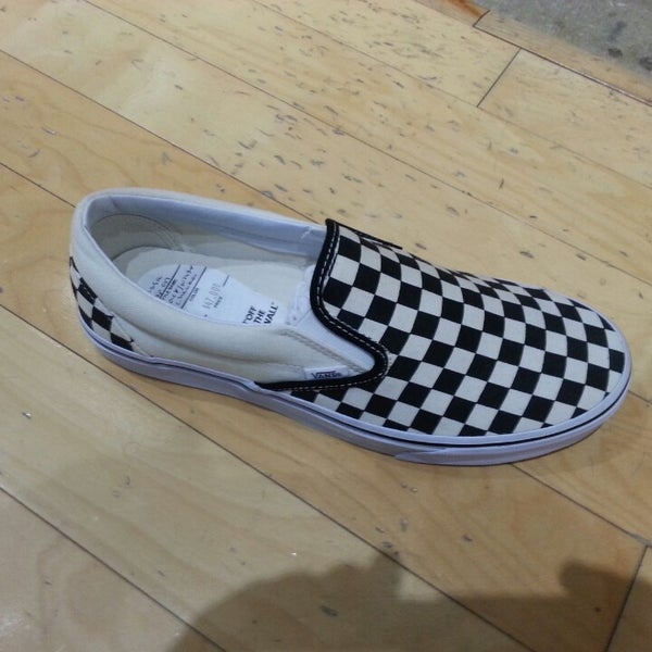 vans lakeline mall