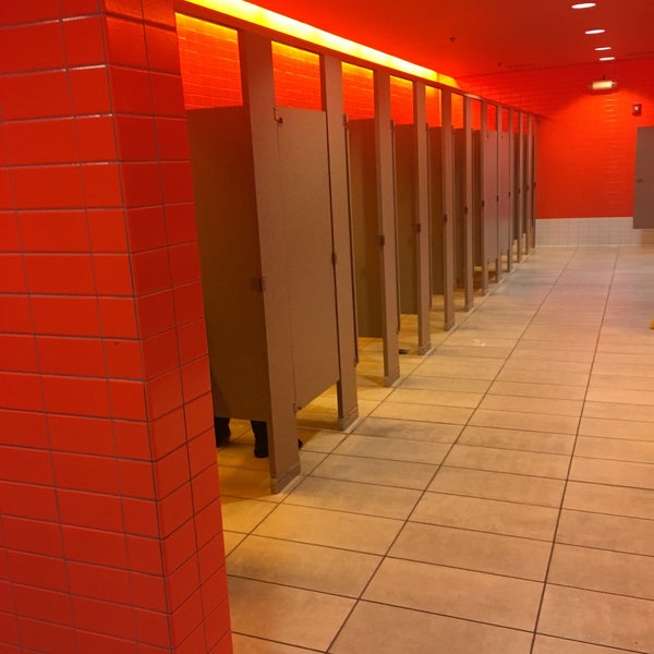 AMC CLASSIC Westroads 14 Movie Theater in Central Omaha