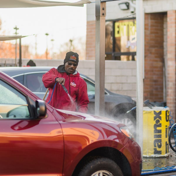Flagship Carwash Center 2100 Chapman Ave