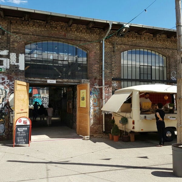รูปภาพถ่ายที่ Kiez99 Village Market โดย László B. เมื่อ 6/11/2016