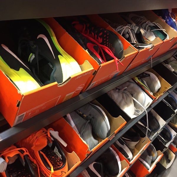 Nike factory nuevo leon hotsell