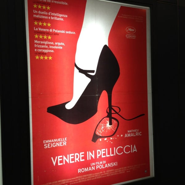 11/24/2013 tarihinde Viviana B.ziyaretçi tarafından Cinema Nuovo Olimpia'de çekilen fotoğraf