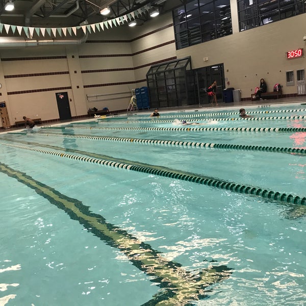 Foto tirada no(a) Aquatic and Fitness Center por Abdulla♎️ em 11/3/2018