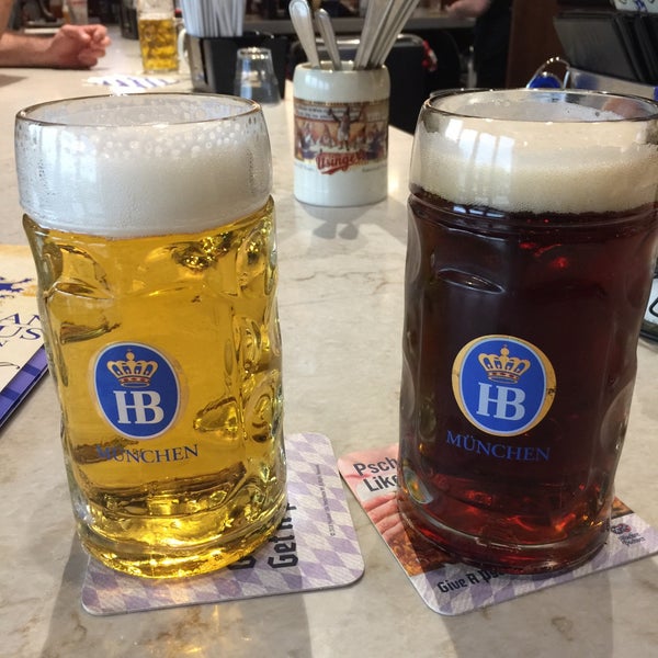 Foto scattata a Bavarian Bierhaus da Tadlock il 4/13/2019