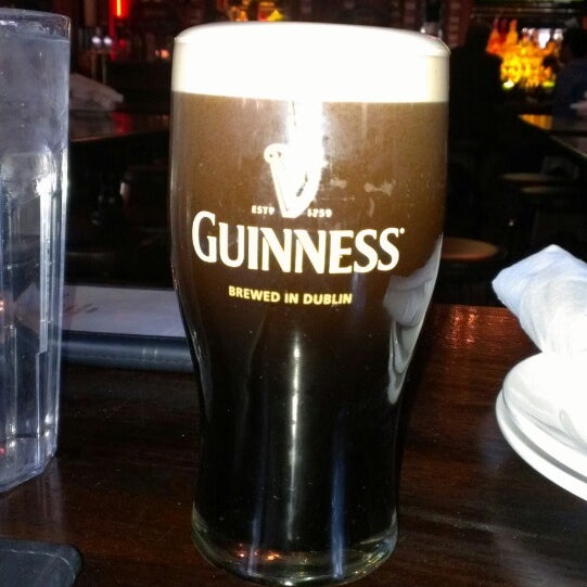 Photo taken at Rí Rá Irish Pub by Tadlock on 2/17/2013