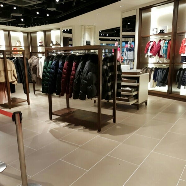 Photos At Burberry 御殿場市 静岡県