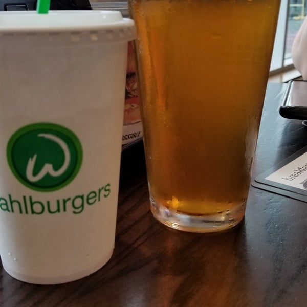 Photo taken at Wahlburgers by Viktor V. on 4/20/2019