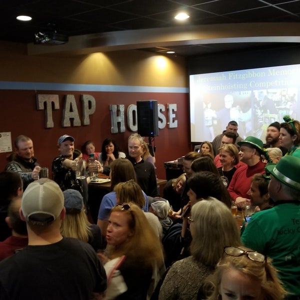 Photo taken at New England&#39;s Tap House Grille by Viktor V. on 3/23/2019
