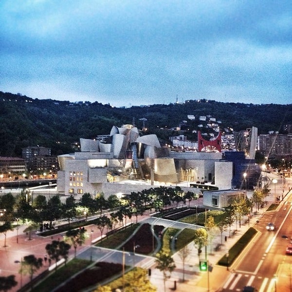 Foto tirada no(a) Hotel Miró por Jesús T. em 5/10/2014