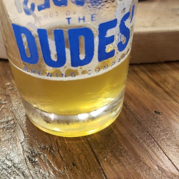 Foto scattata a The Dudes&#39; Brewing Company da Philip T. il 7/29/2019