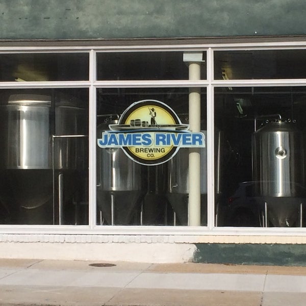 Снимок сделан в James River Brewery пользователем Typical S. 9/17/2014
