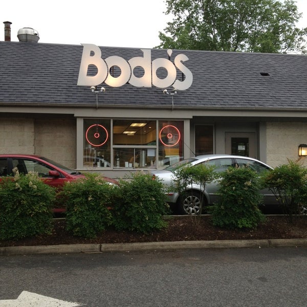 Bodo's Bagels Bagel Shop in Charlottesville